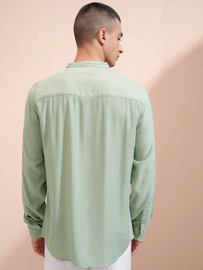 Highlander Men Green Textured Relaxed Fit Casual Shirt - Green - Image 3