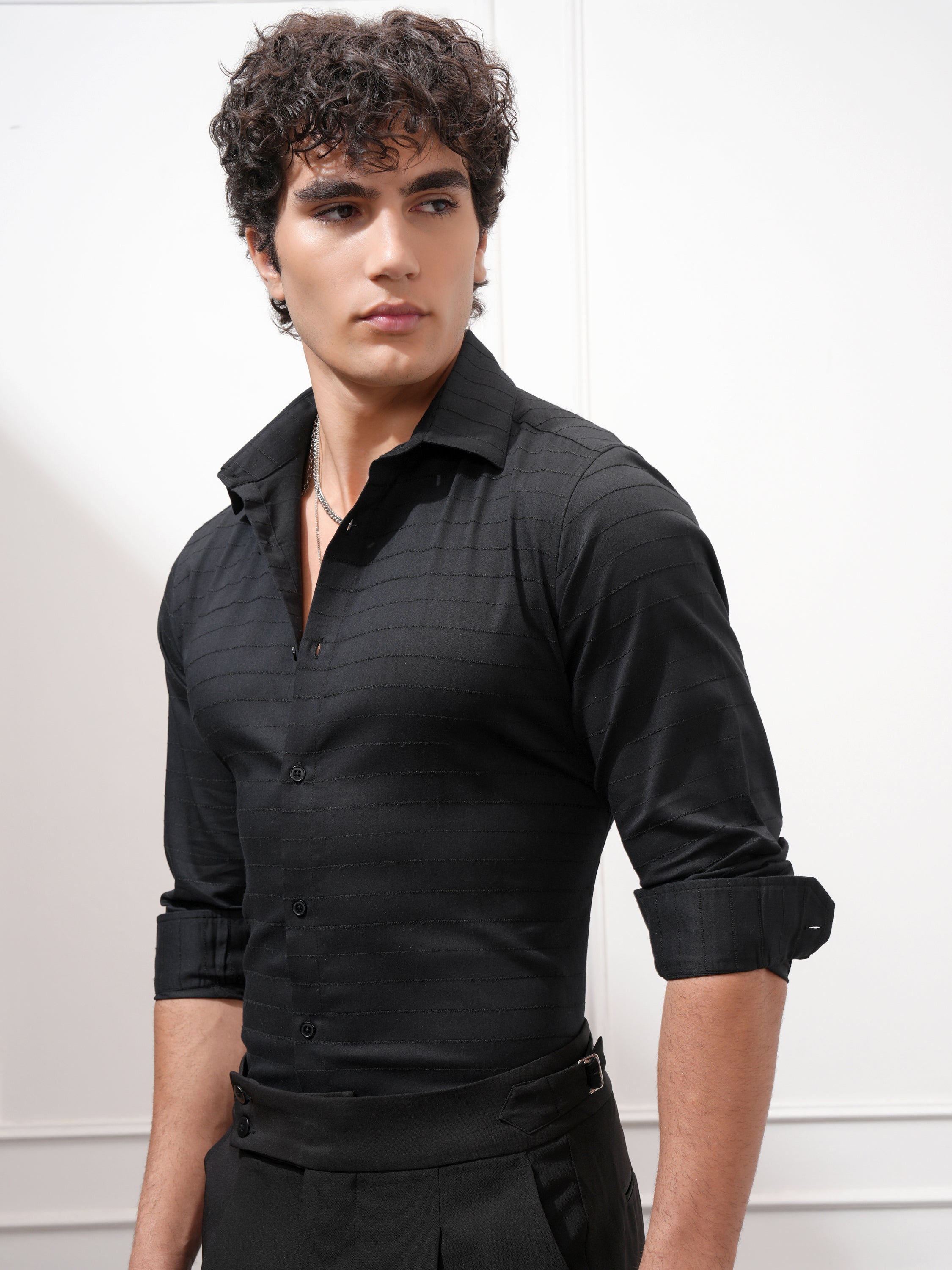 Highlander Men Black Striped Slim Fit Casual Shirt - Black - Image 4