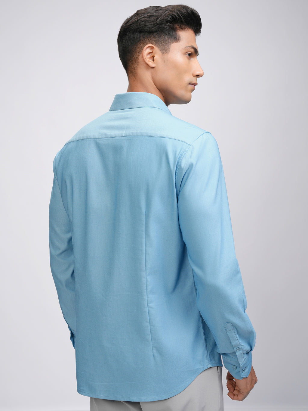 Highlander Men Blue Solid Slim Fit Casual Shirt - Blue - Image 3