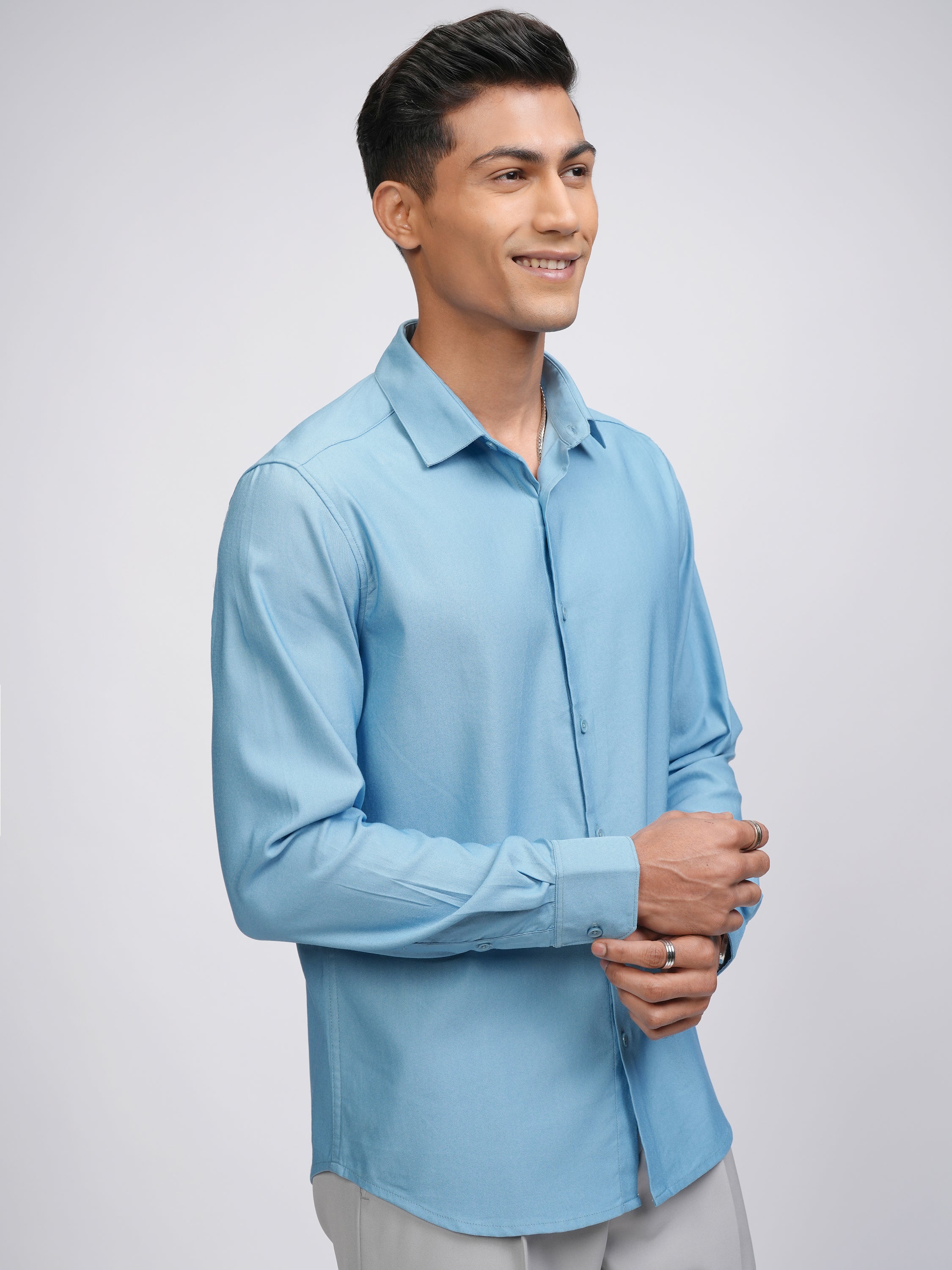 Highlander Men Blue Solid Slim Fit Casual Shirt - Blue - Image 6