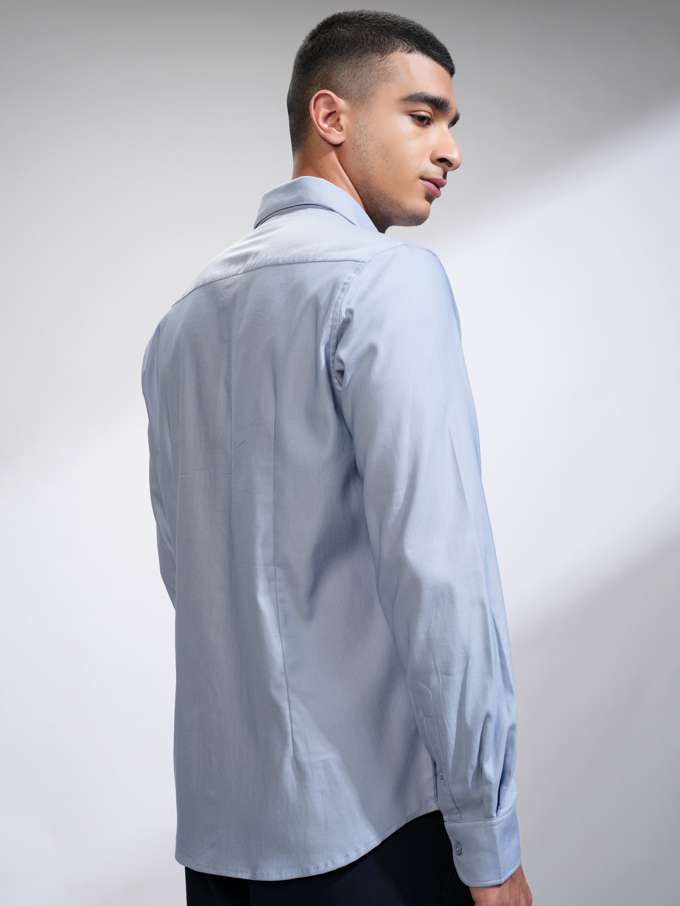 Highlander Men Lavender Solid Slim Fit Casual Shirt - Lavender - Image 3