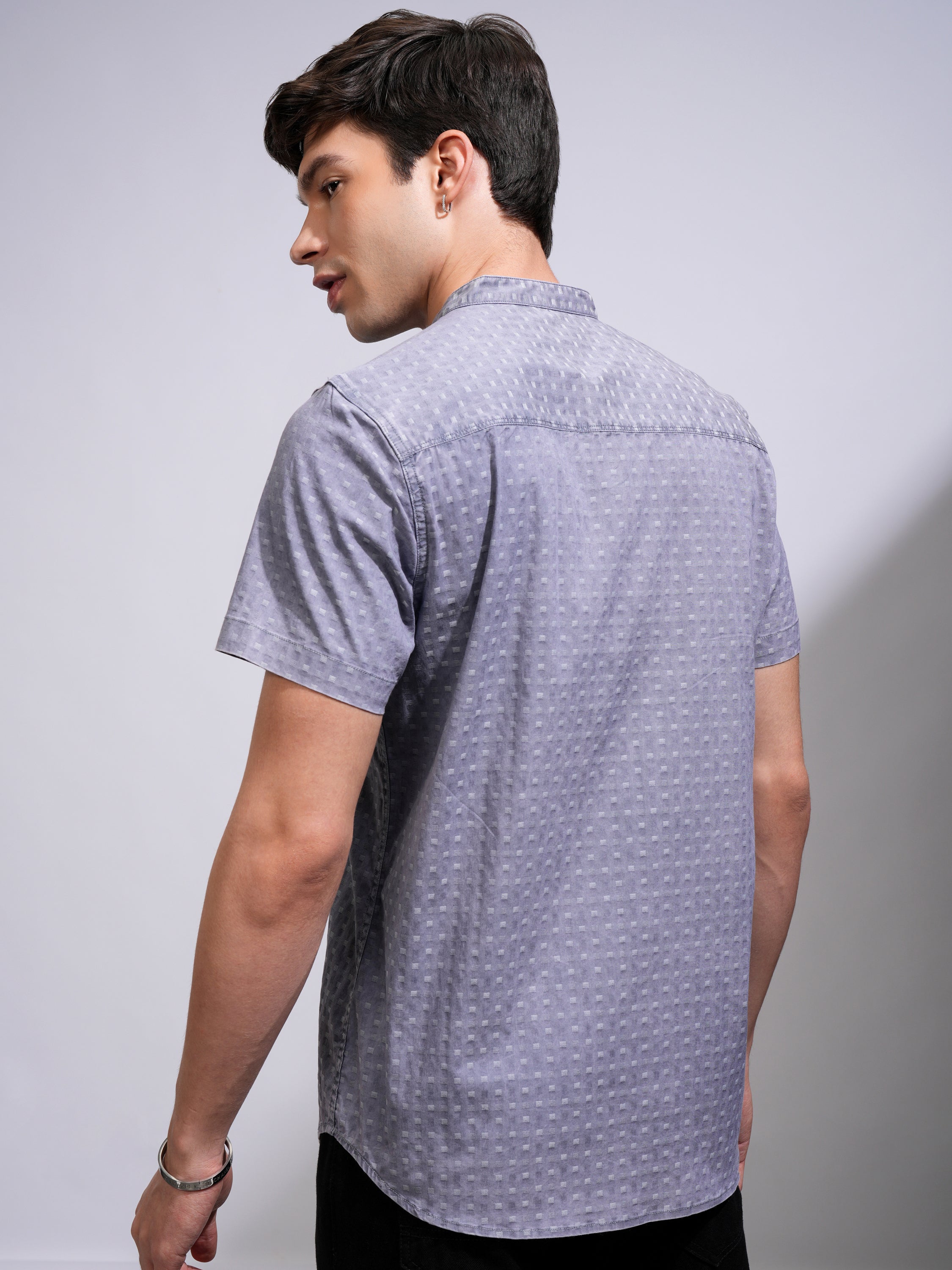 Highlander Men Blue Textured Slim Fit Casual Shirt - Blue - Image 3