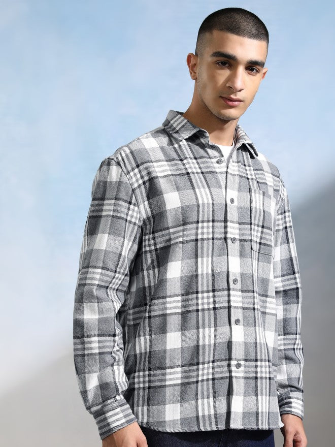 Highlander Men Grey Checked Relaxed Fit Casual Shirt - Grey - Image 6