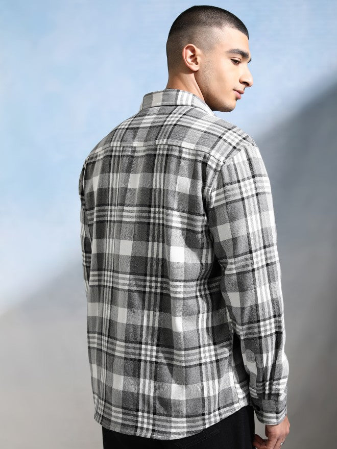 Highlander Men Grey Checked Relaxed Fit Casual Shirt - Grey - Image 3