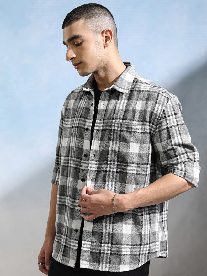 Highlander Men Grey Checked Relaxed Fit Casual Shirt - Grey - Image 4