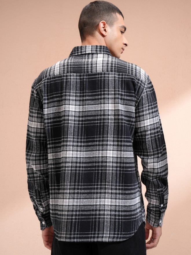 Highlander Men Black Checked Relaxed Fit Casual Shirt - Black - Image 3