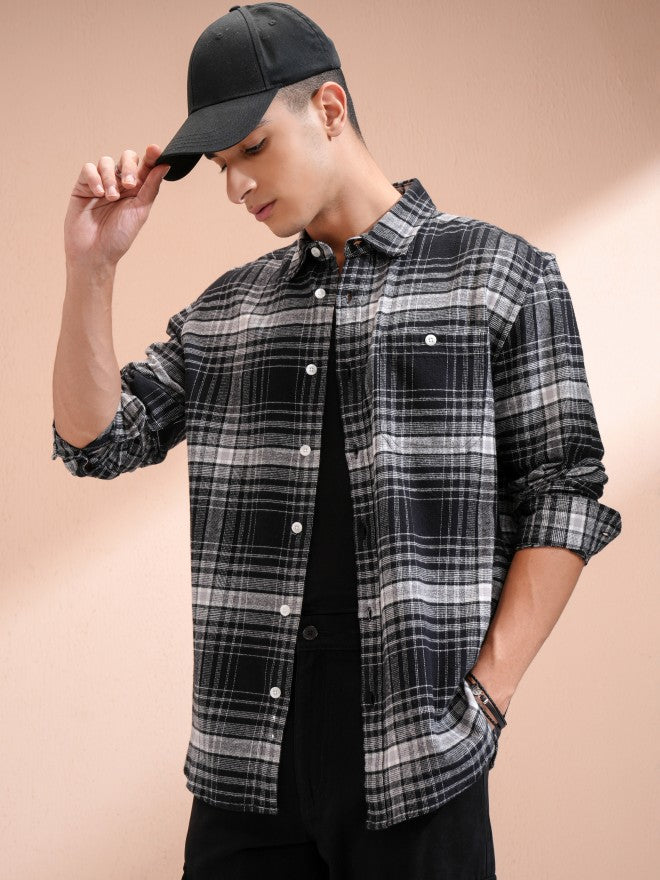 Highlander Men Black Checked Relaxed Fit Casual Shirt - Black - Image 4