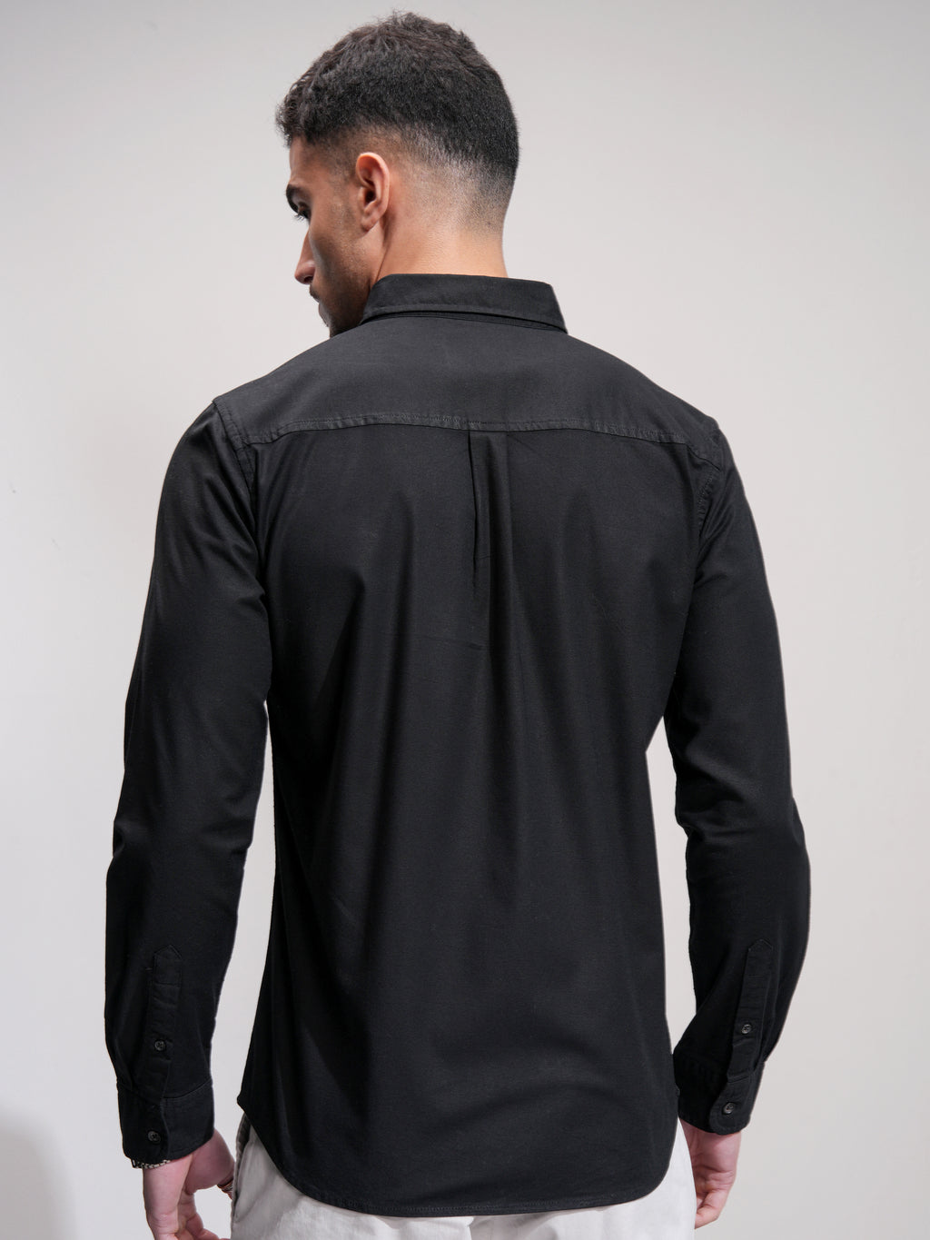 Highlander Men Black Solid Slim Fit Casual Shirt - Black - Image 3