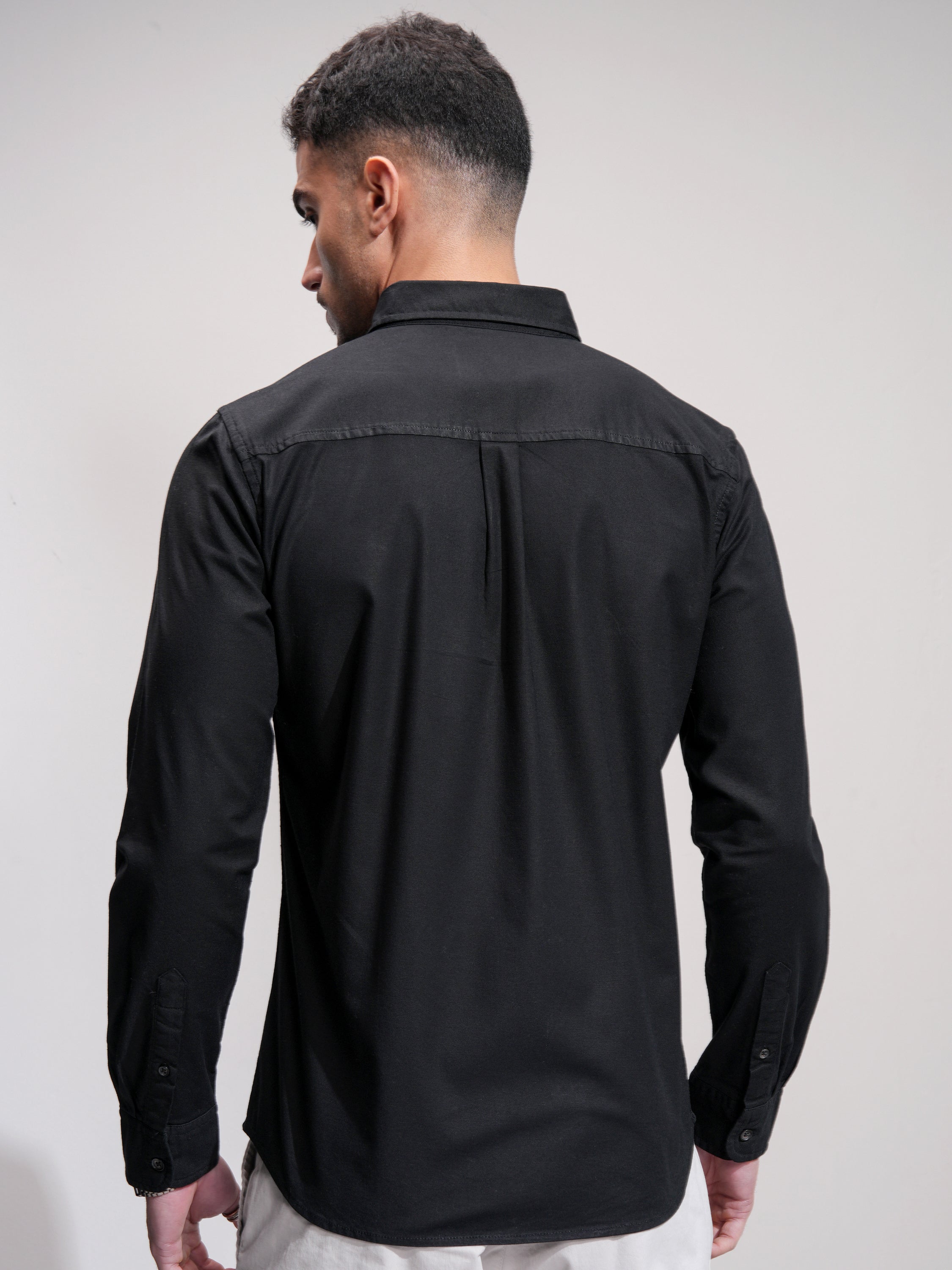 Highlander Men Black Solid Slim Fit Casual Shirt - Black - Image 3