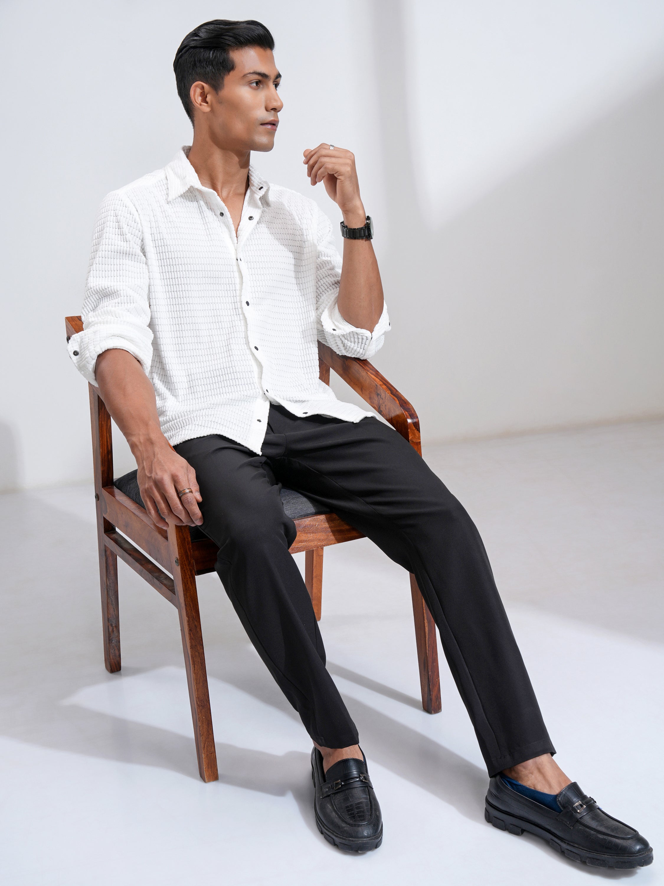 Highlander Men White Textured Slim Fit Casual Shirt - White - Image 2