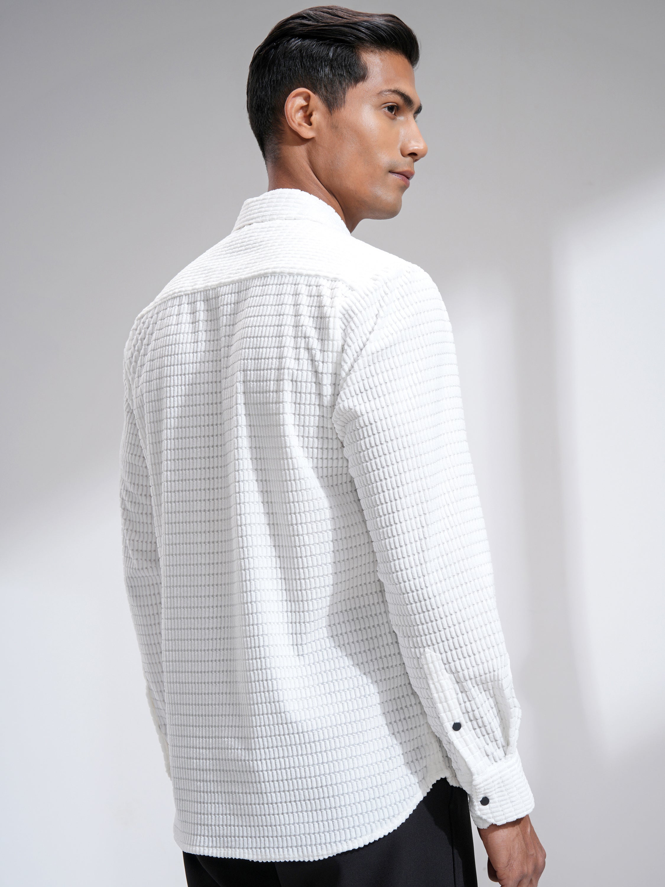 Highlander Men White Textured Slim Fit Casual Shirt - White - Image 3