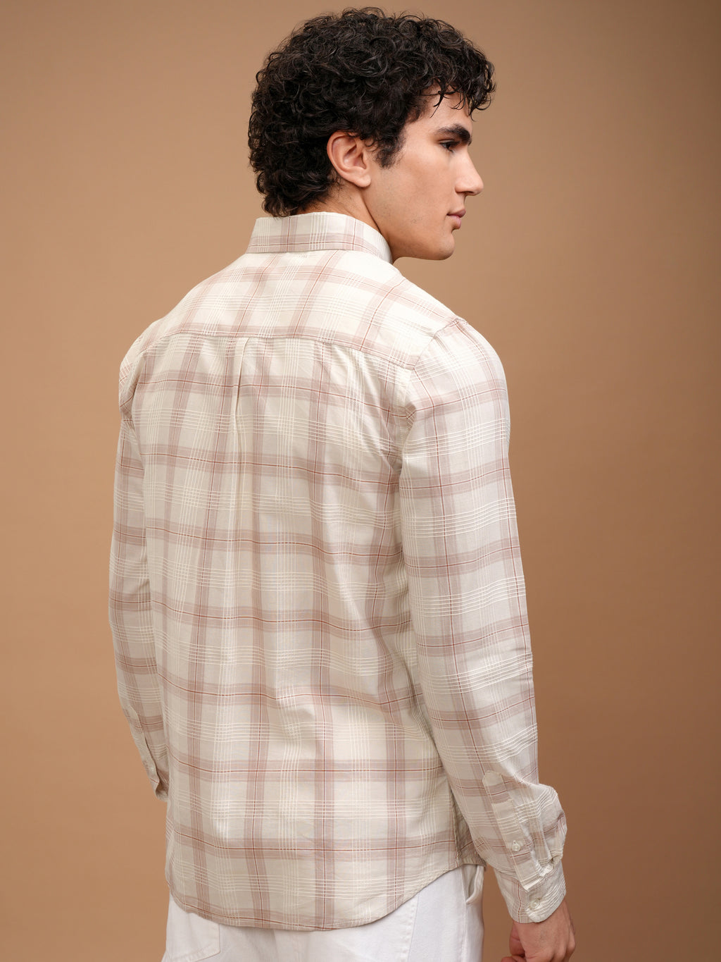 Highlander Men Off White Checked Slim Fit Casual Shirt - Off White - Image 3