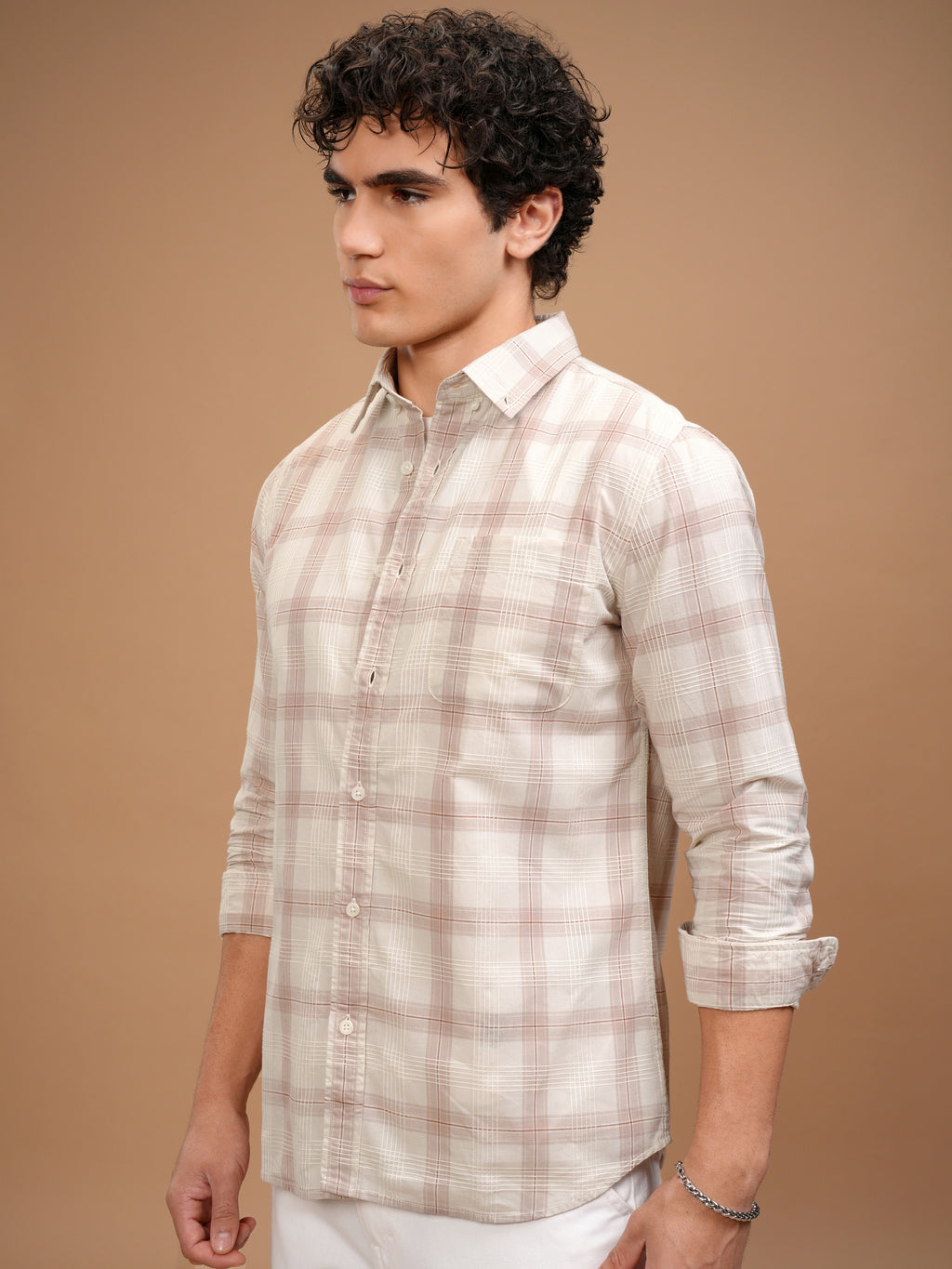 Highlander Men Off White Checked Slim Fit Casual Shirt - Off White - Image 4