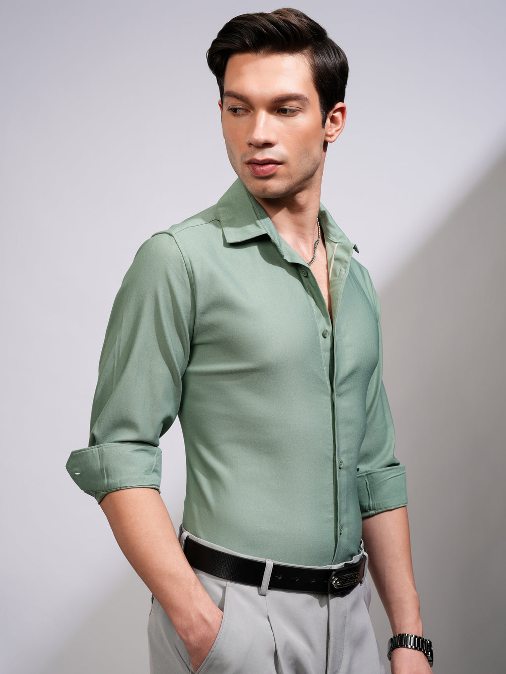 Highlander Men Green Solid Slim Fit Casual Shirt - Green - Image 6