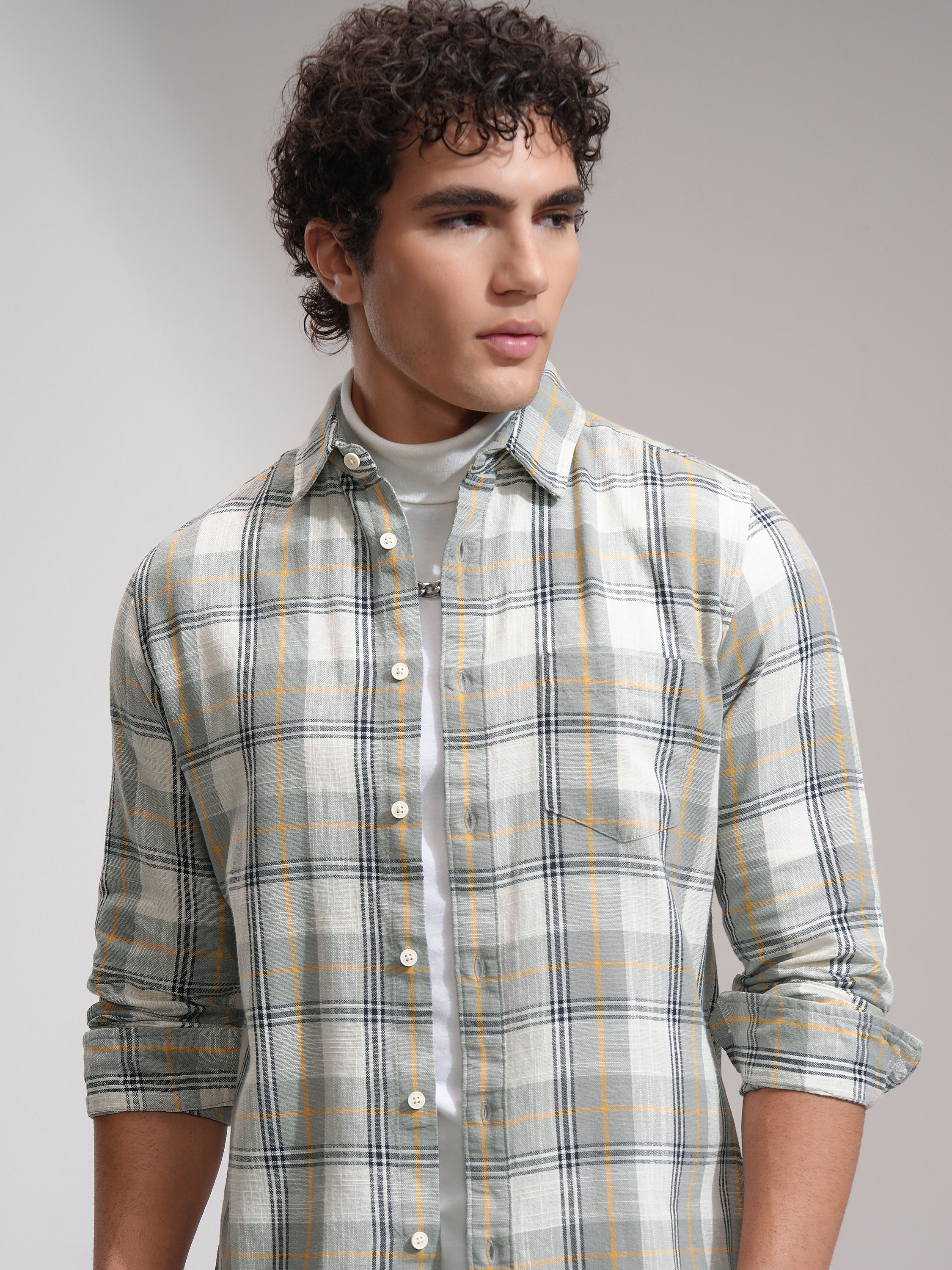 Highlander Men Grey Checked Slim Fit Casual Shirt - Grey - Image 1