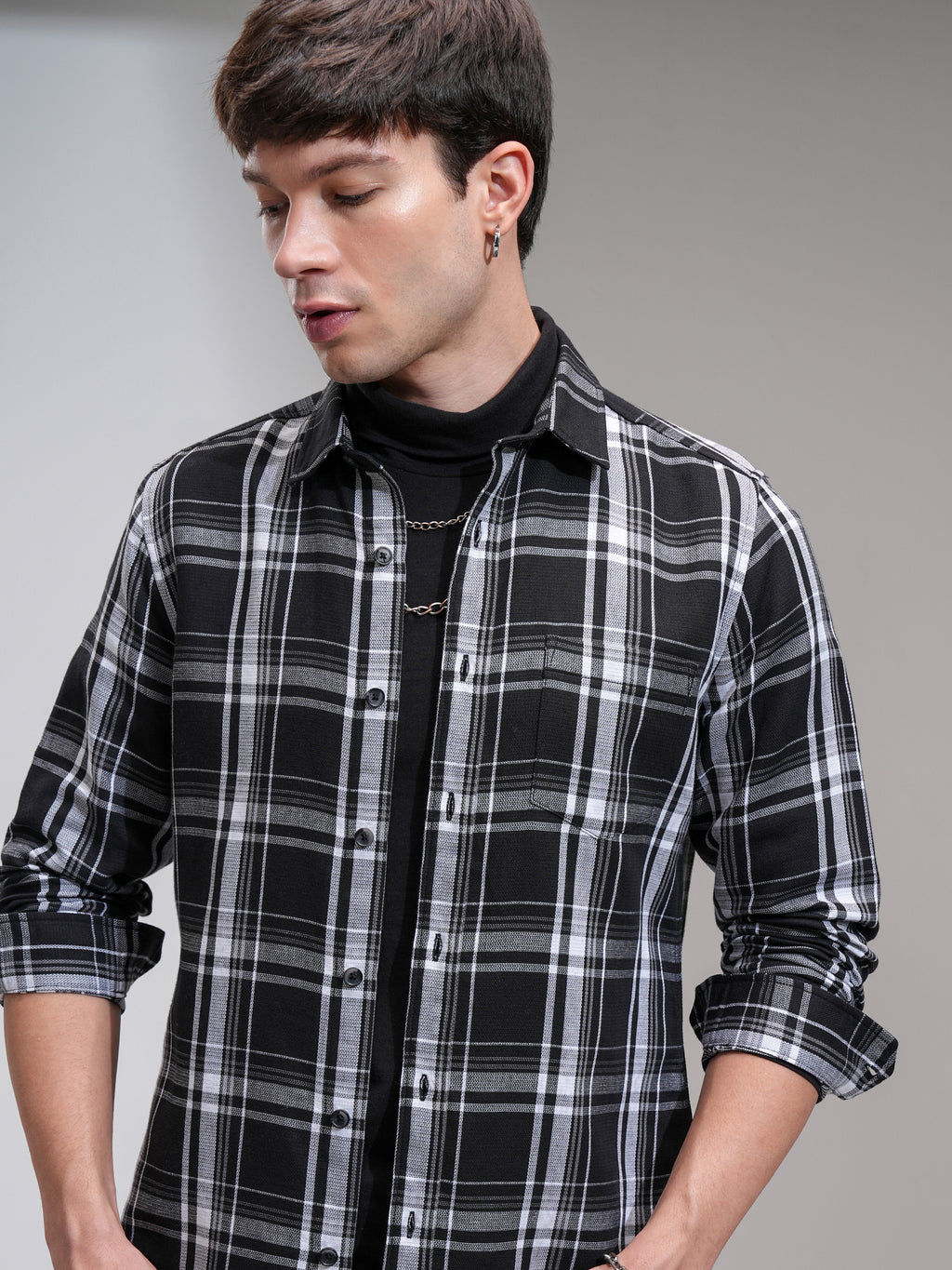 Highlander Men Black Checked Slim Fit Casual Shirt - Black - Image 1
