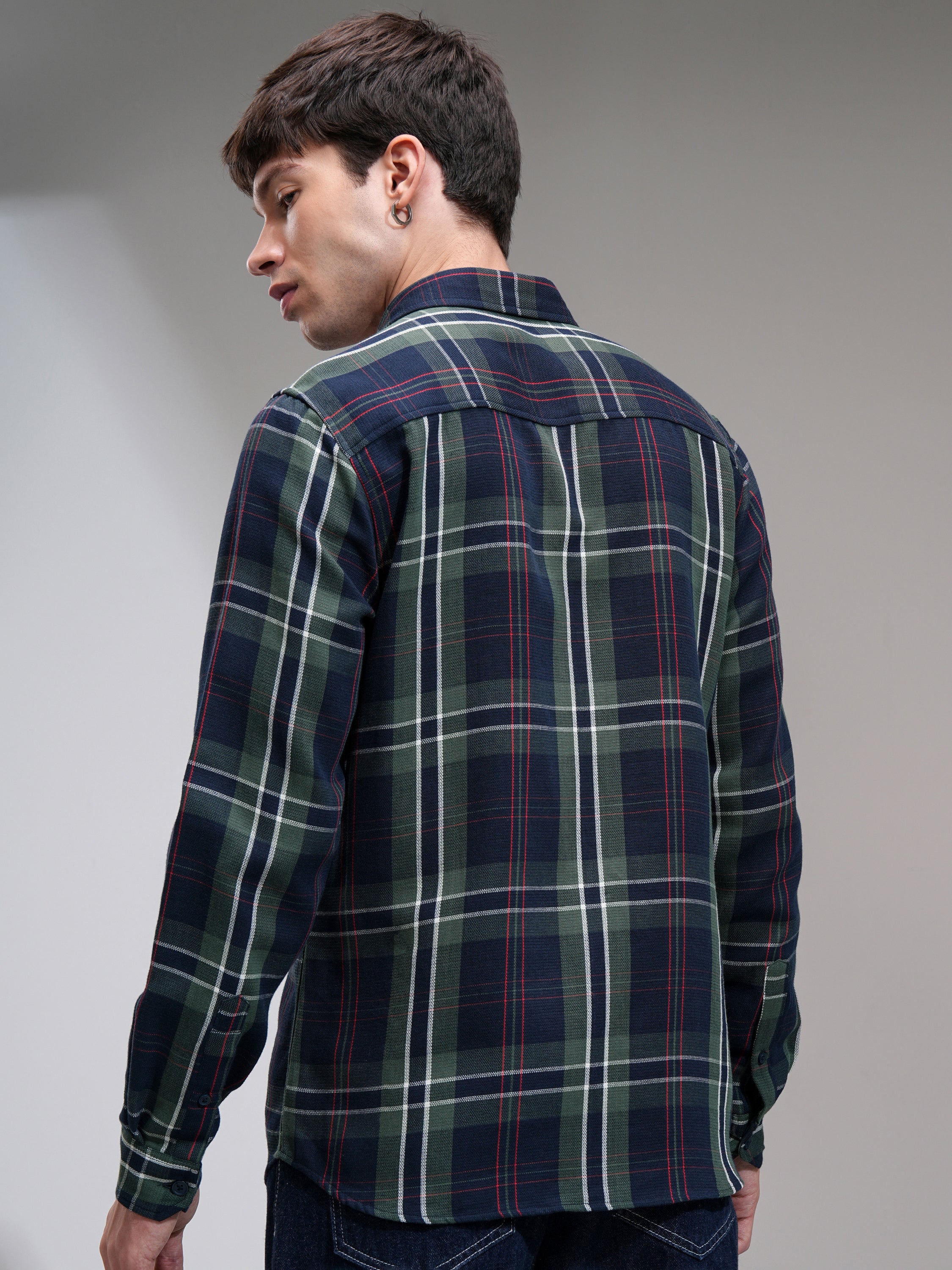Highlander Men Green Checked Slim Fit Casual Shirt - Green - Image 3