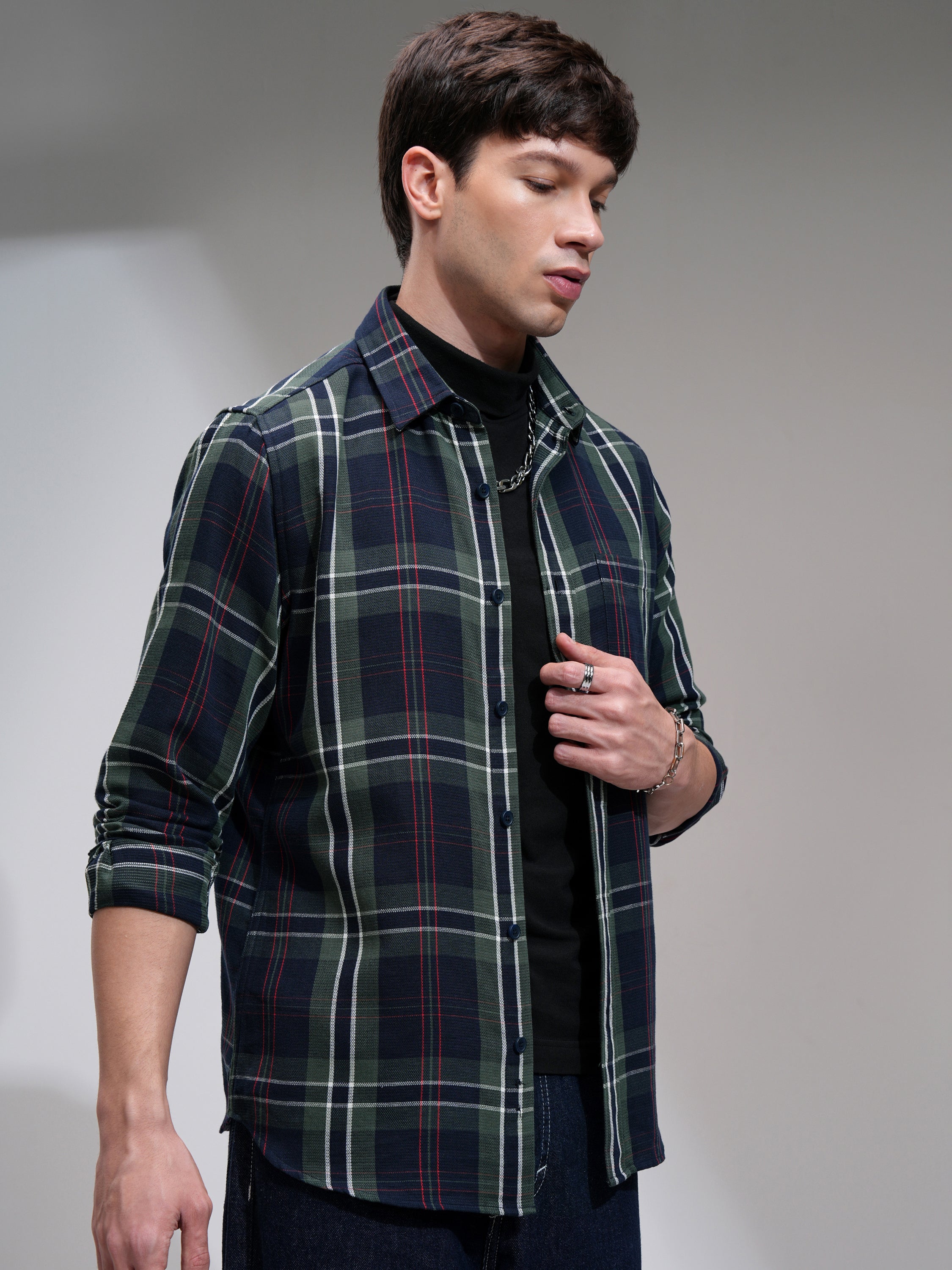 Highlander Men Green Checked Slim Fit Casual Shirt - Green - Image 6