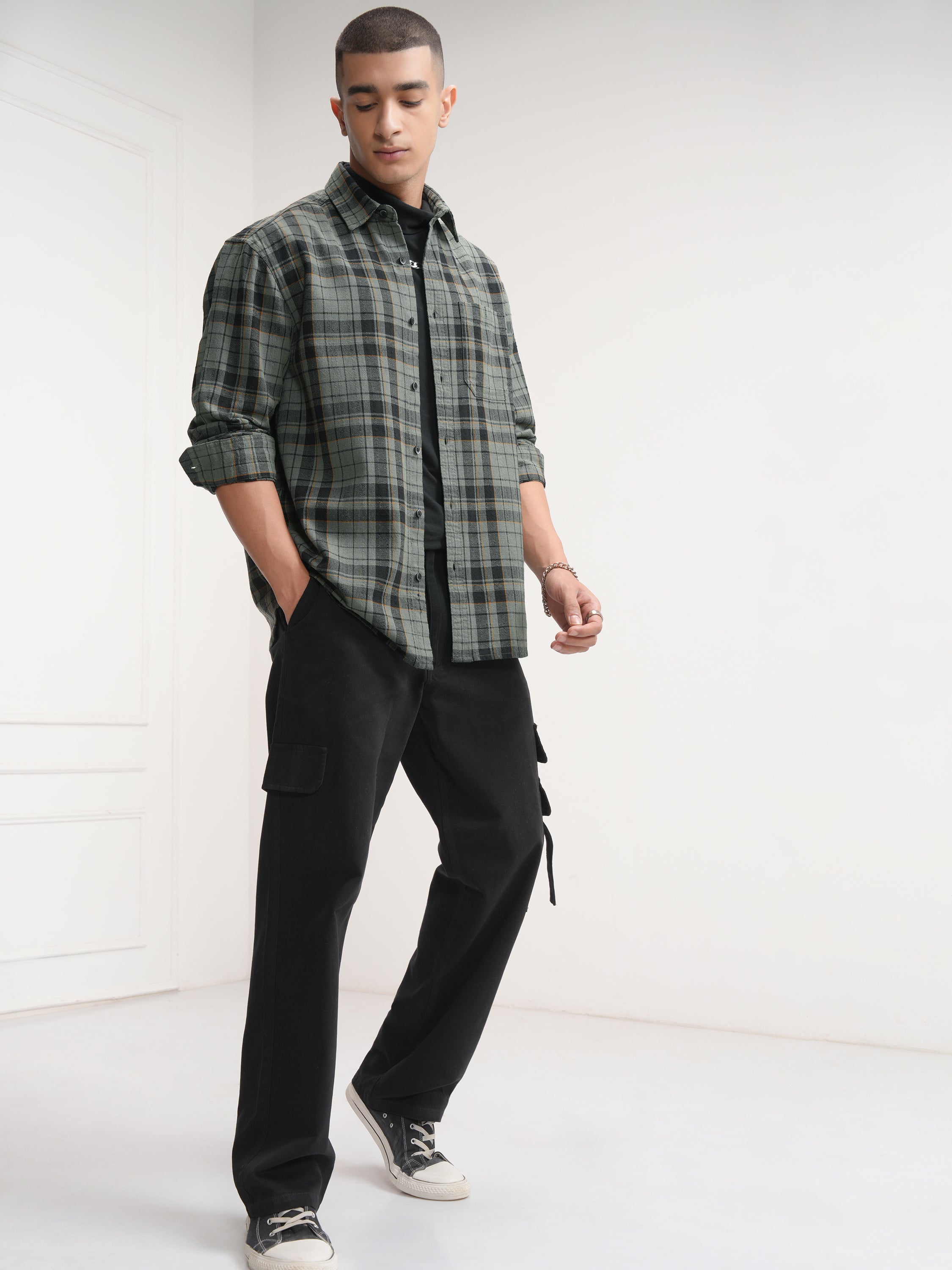 Highlander Men Green Checked Relaxed Fit Casual Shirt - Green - Image 2