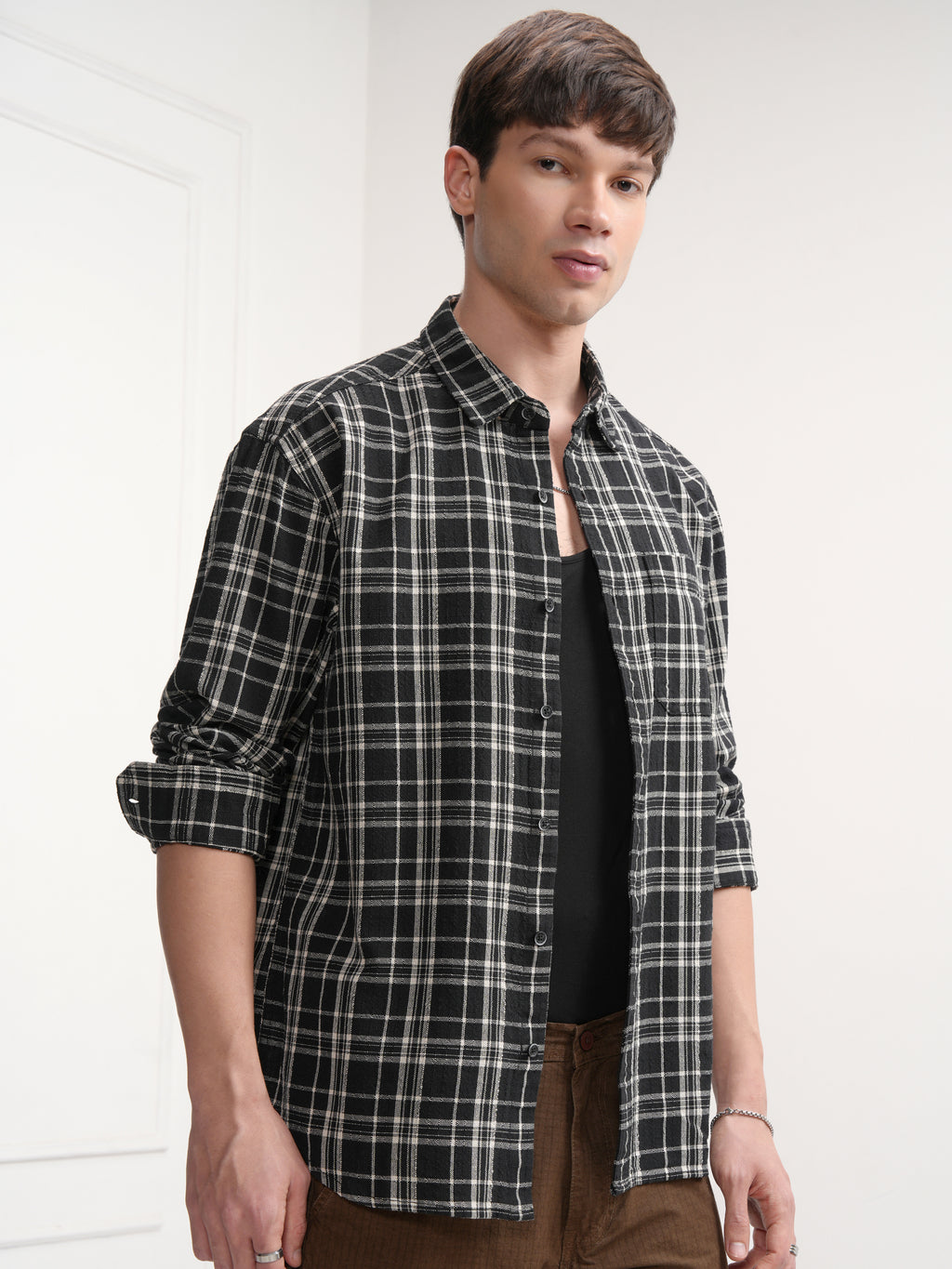 Highlander Men Black Checked Relaxed Fit Casual Shirt - Black - Image 6