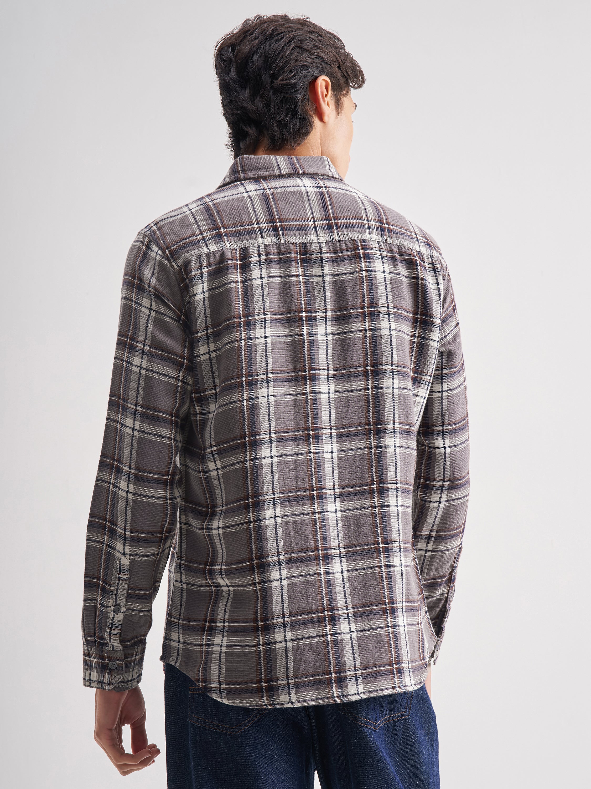 Highlander Men Grey Checked Relaxed Fit Casual Shirt - Grey - Image 3