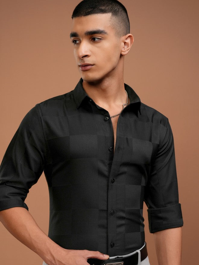 Highlander Men Black Solid Slim Fit Casual Shirt - Black - Image 1