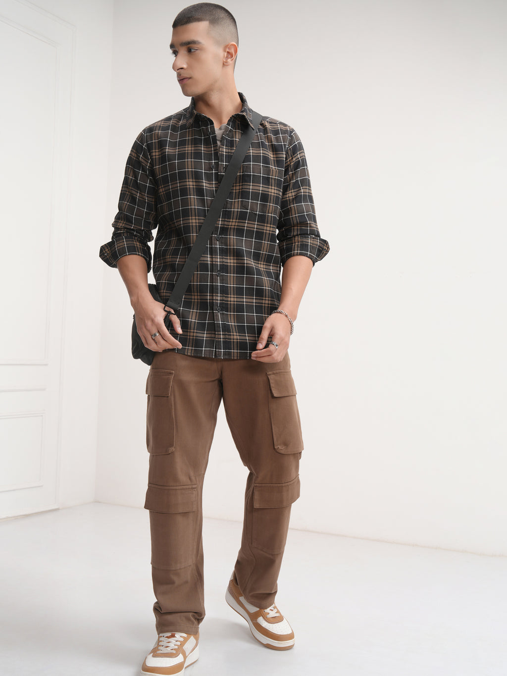 Highlander Men Black Checked Slim Fit Casual Shirt - Black - Image 2