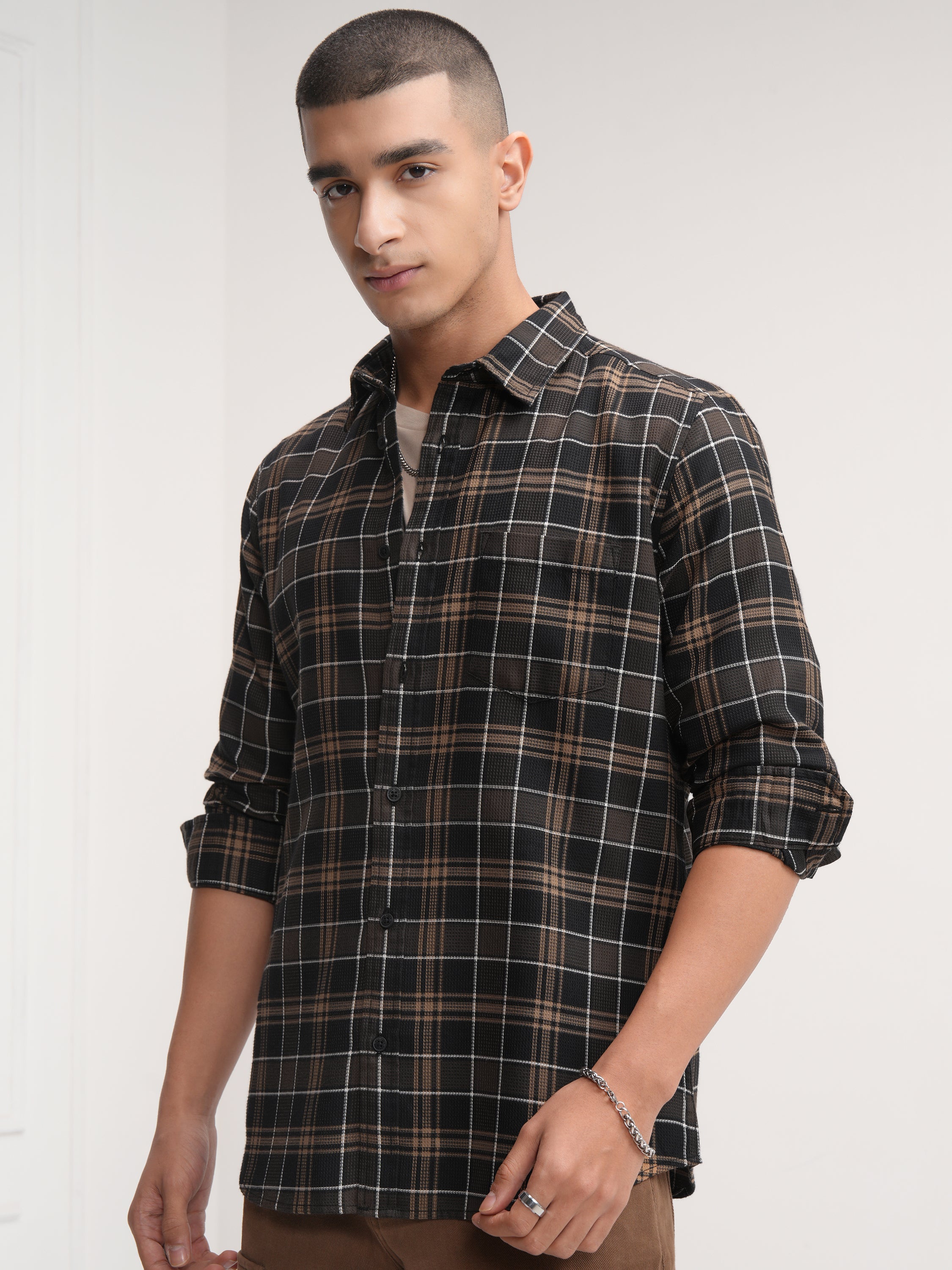 Highlander Men Black Checked Slim Fit Casual Shirt - Black - Image 4