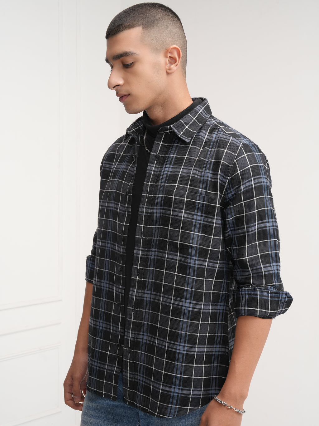 Highlander Men Black Checked Slim Fit Casual Shirt - Black - Image 4