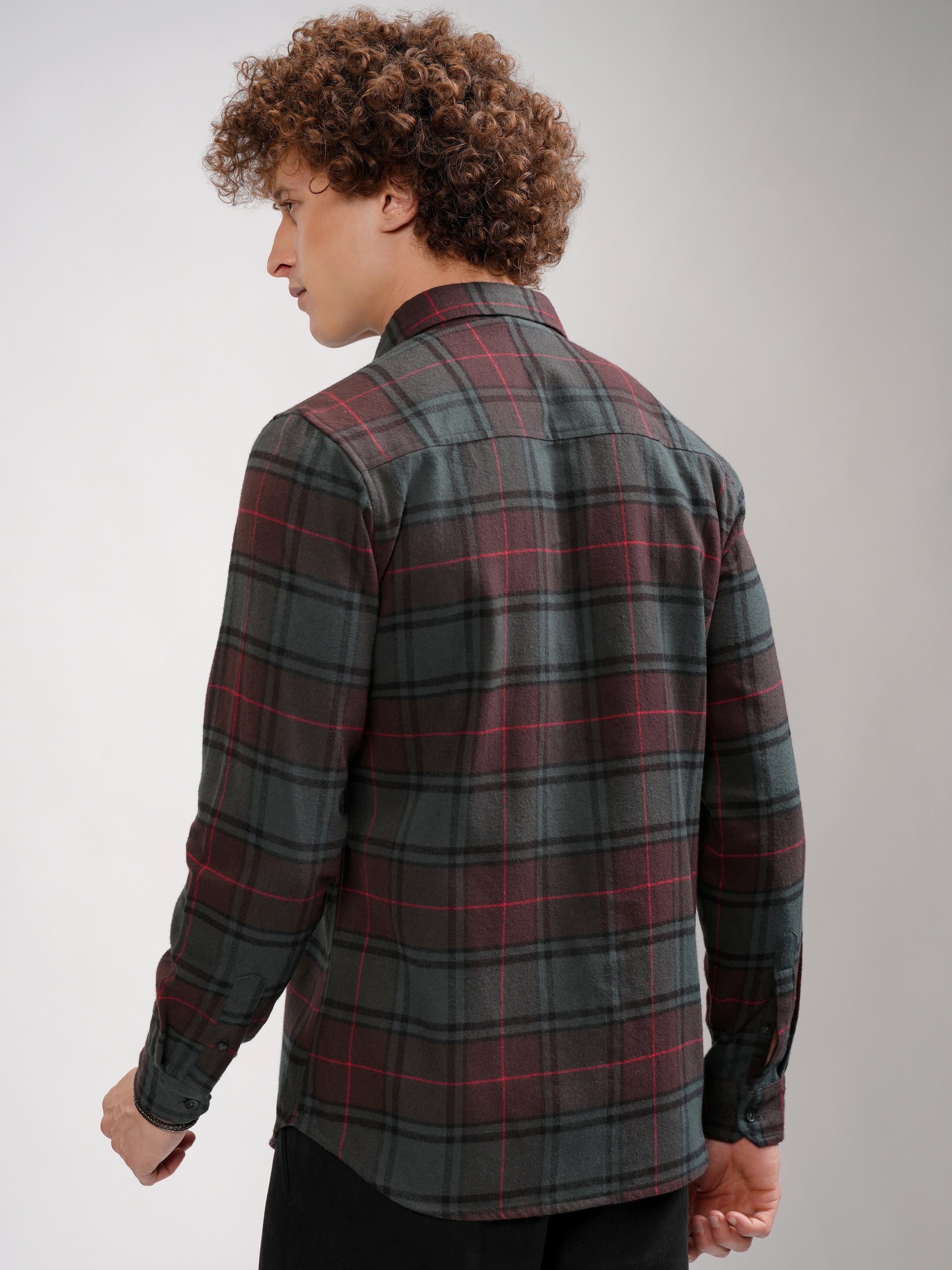Highlander Men Maroon Checked Slim Fit Casual Shirt - Maroon - Image 3