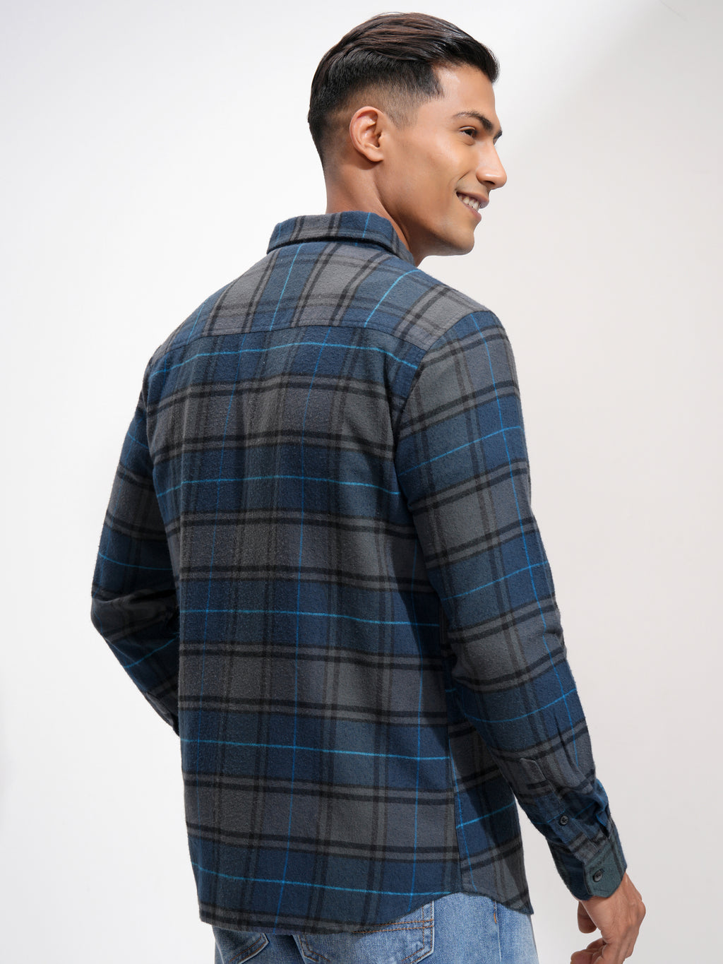 Highlander Men Blue Checked Slim Fit Casual Shirt - Blue - Image 3