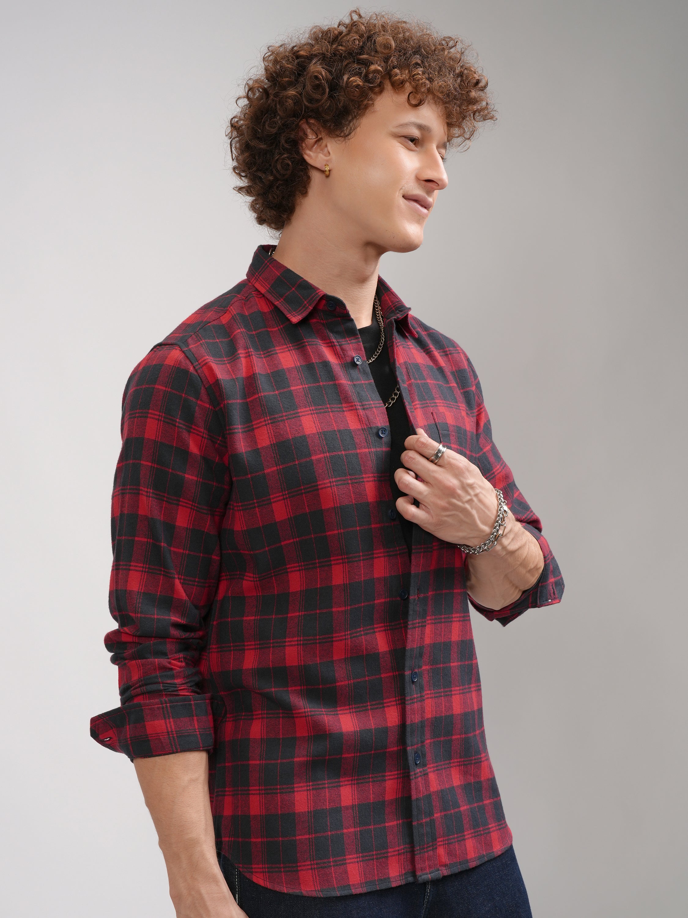 Highlander Men Red Checked Slim Fit Casual Shirt - Red - Image 6