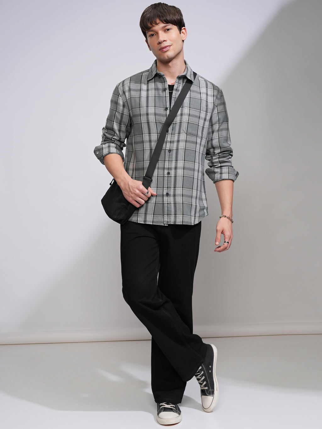 Highlander Men Grey Checked Relaxed Fit Casual Shirt - Grey - Image 2