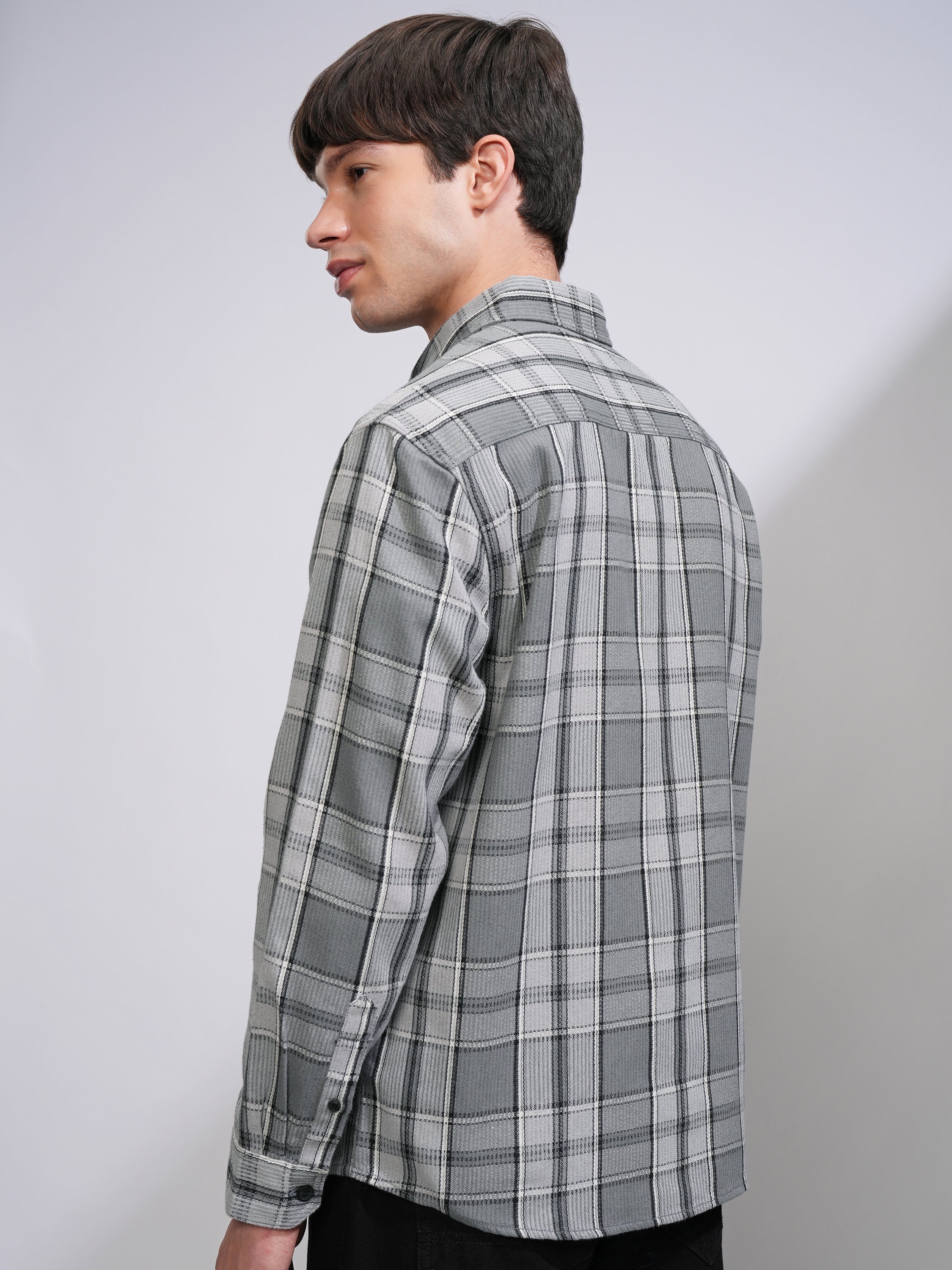 Highlander Men Grey Checked Relaxed Fit Casual Shirt - Grey - Image 3