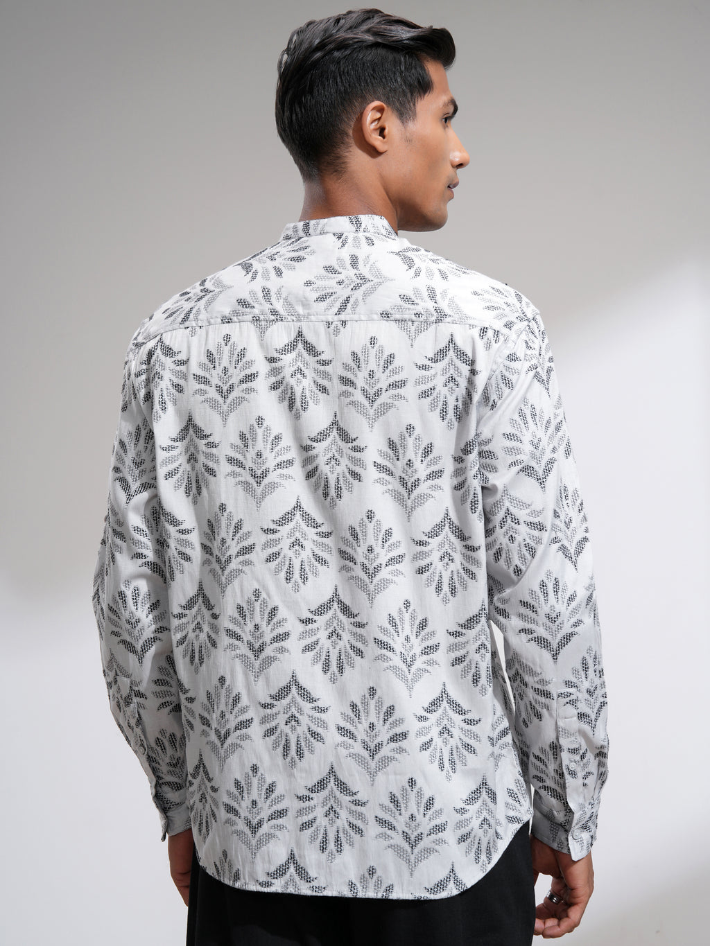 Highlander Men Grey Self Design Relaxed Fit Casual Shirt - Grey - Image 3