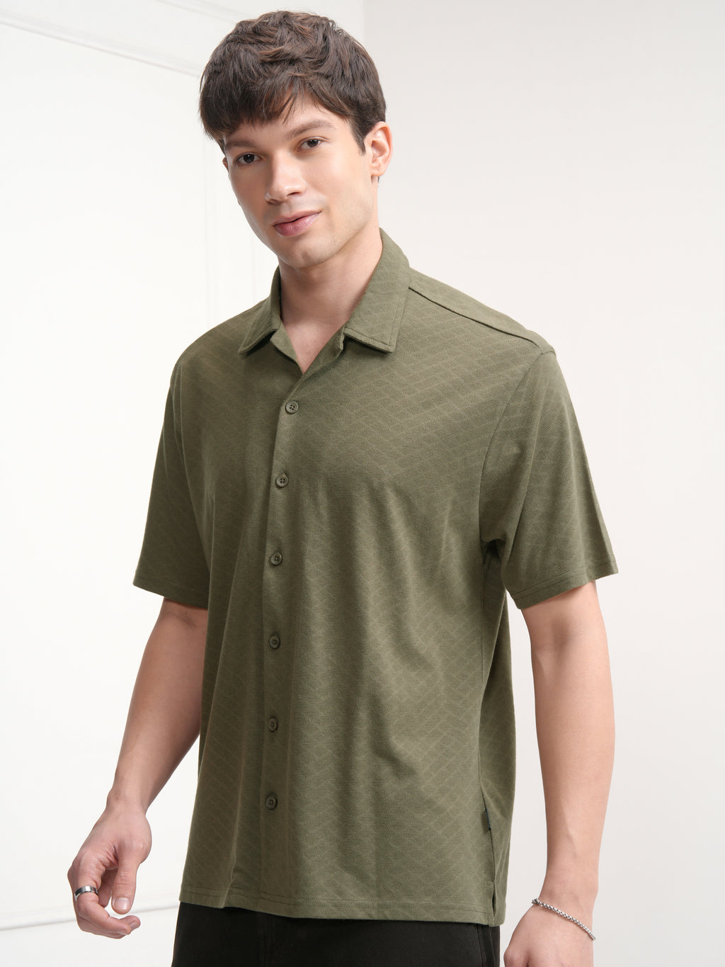Highlander Men Olive Textured Relaxed Fit Casual Shirt - Olive - Image 4