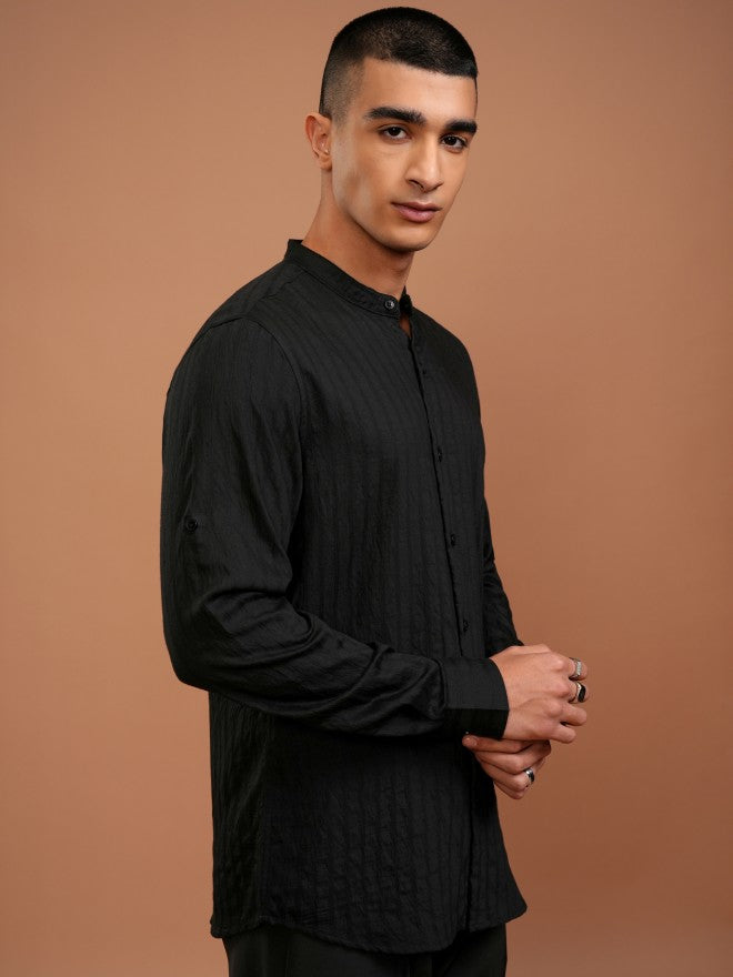 Highlander Men Black Striped Slim Fit Casual Shirt - Black - Image 6