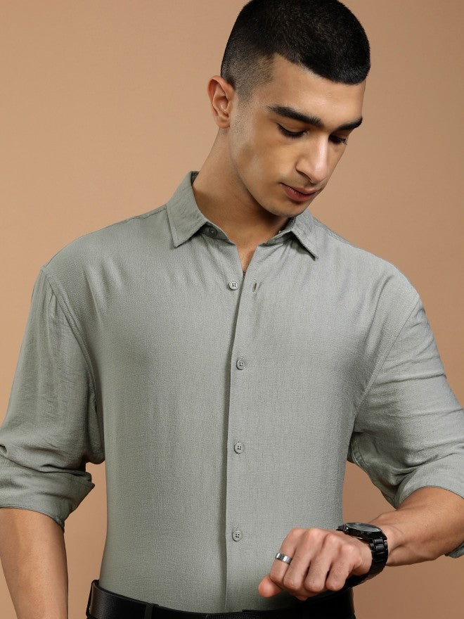 Highlander Men Grey Solid Relaxed Fit Casual Shirt - Grey - Image 1