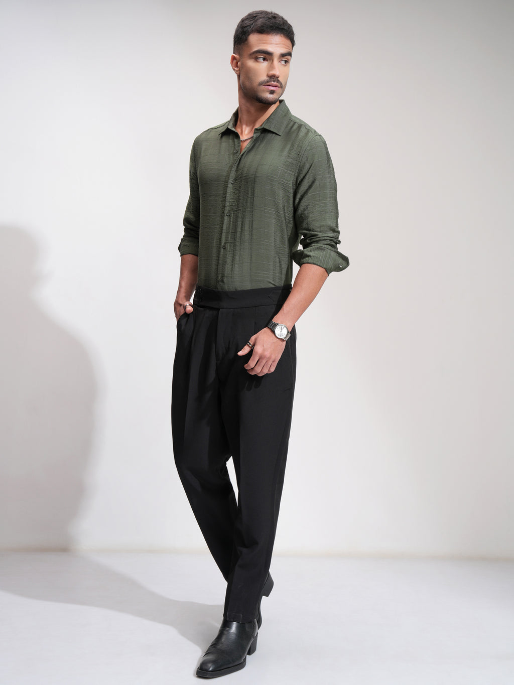 Highlander Men Green Textured Slim Fit Casual Shirt - Green - Image 2