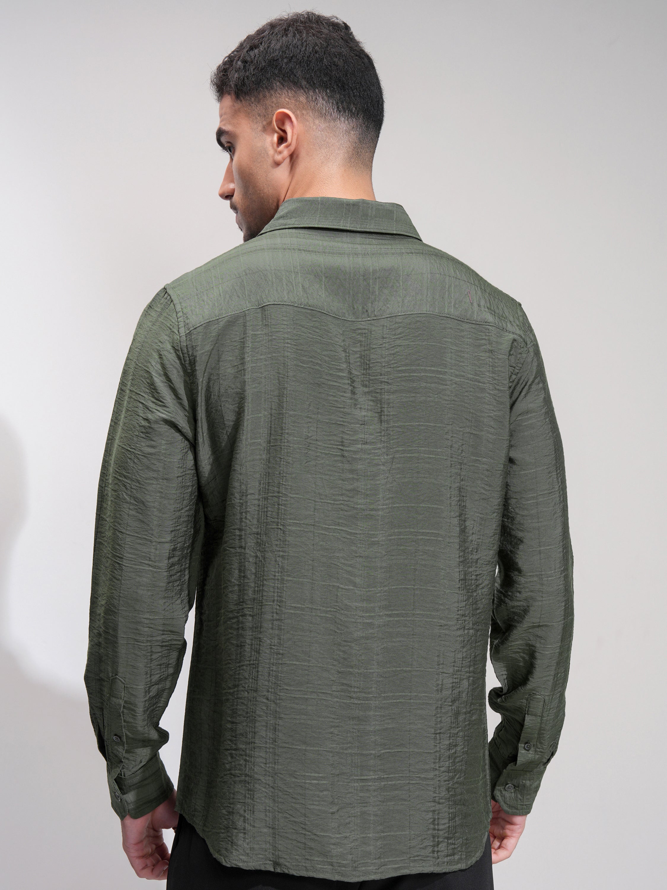 Highlander Men Green Textured Slim Fit Casual Shirt - Green - Image 3