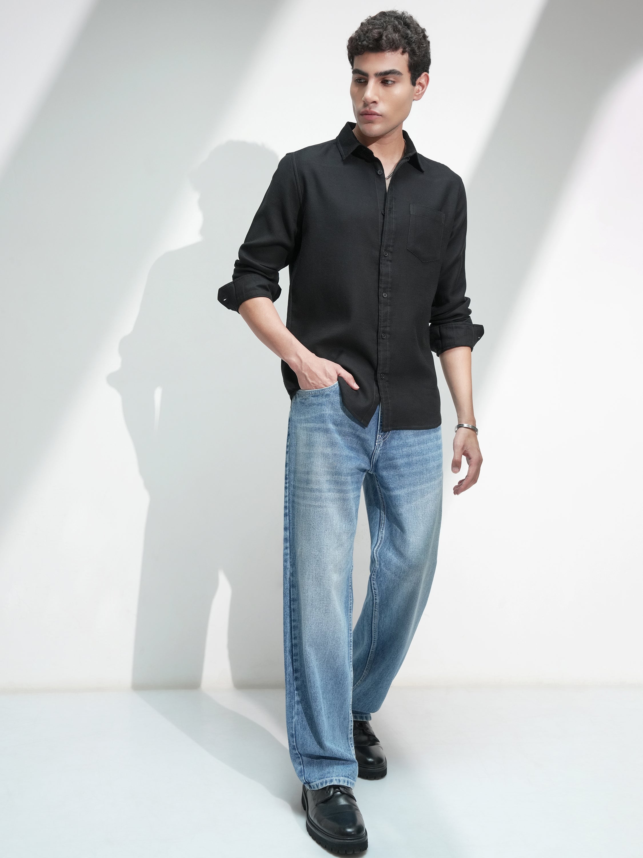 Highlander Men Black Solid Slim Fit Casual Shirt - Black - Image 2