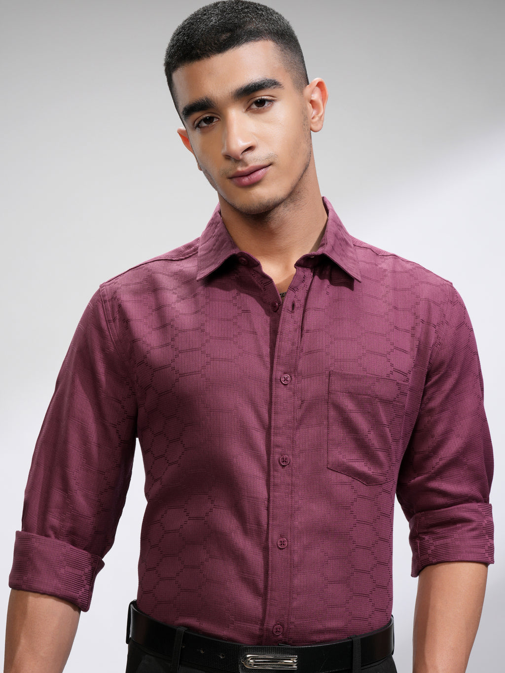 Highlander Men Pink Textured Slim Fit Casual Shirt - Pink - Image 1