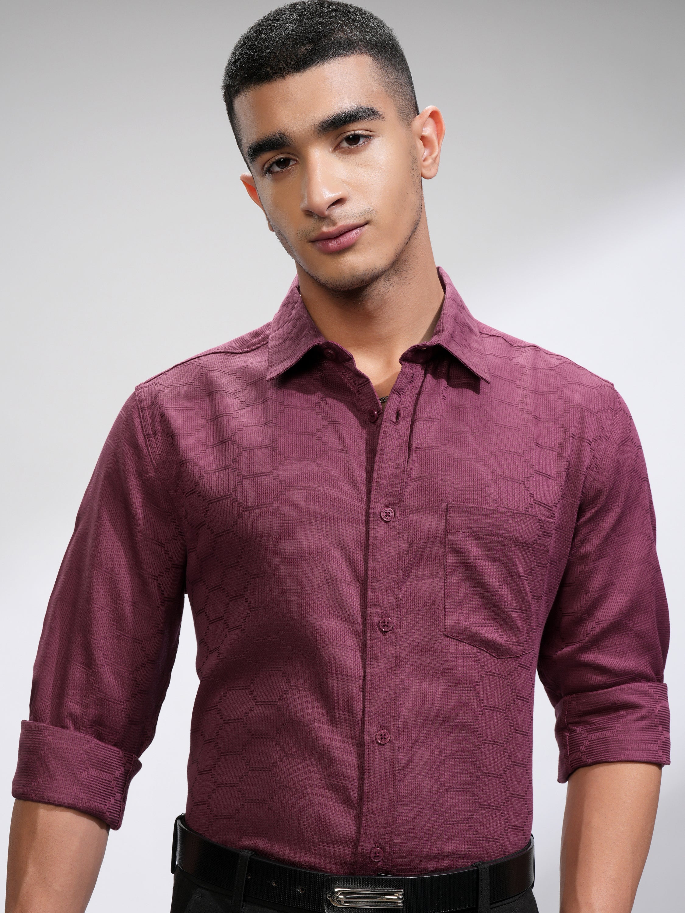 Highlander Men Pink Textured Slim Fit Casual Shirt - Pink - Image 1