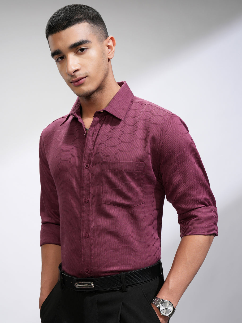 Highlander Men Pink Textured Slim Fit Casual Shirt - Pink - Image 4