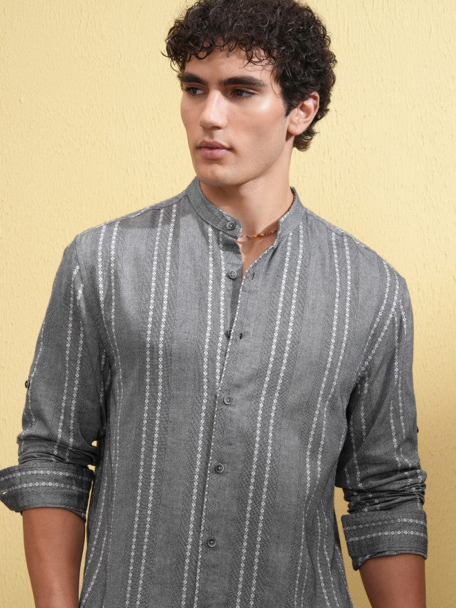 Highlander Men Grey Textured Relaxed Fit Casual Shirt - Grey - Image 1