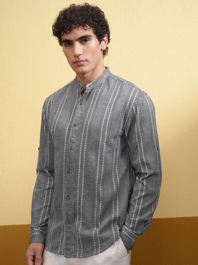 Highlander Men Grey Textured Relaxed Fit Casual Shirt - Grey - Image 4