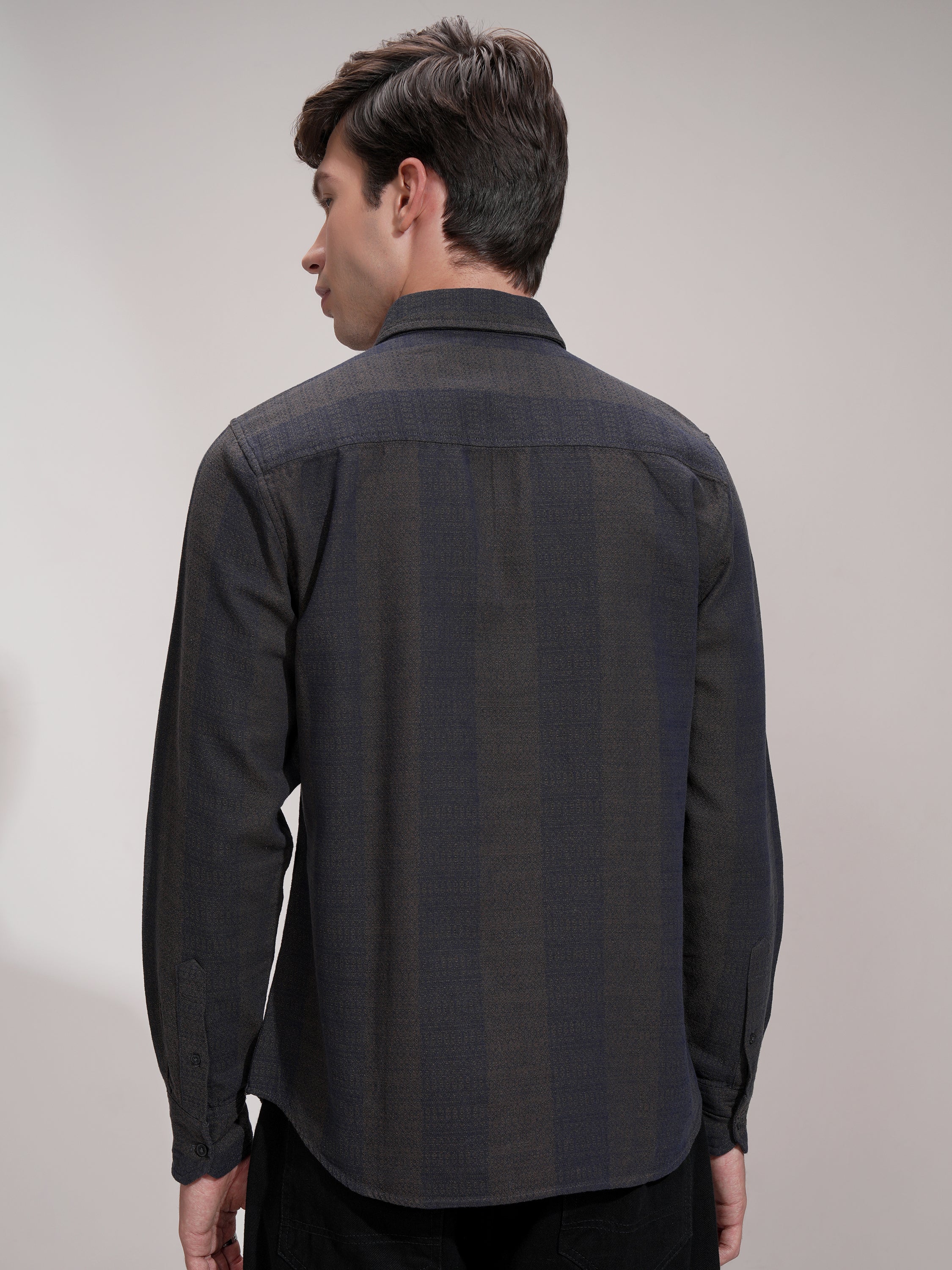 Highlander Men Navy Blue Self Design Slim Fit Casual Shirt - Navy Blue - Image 3