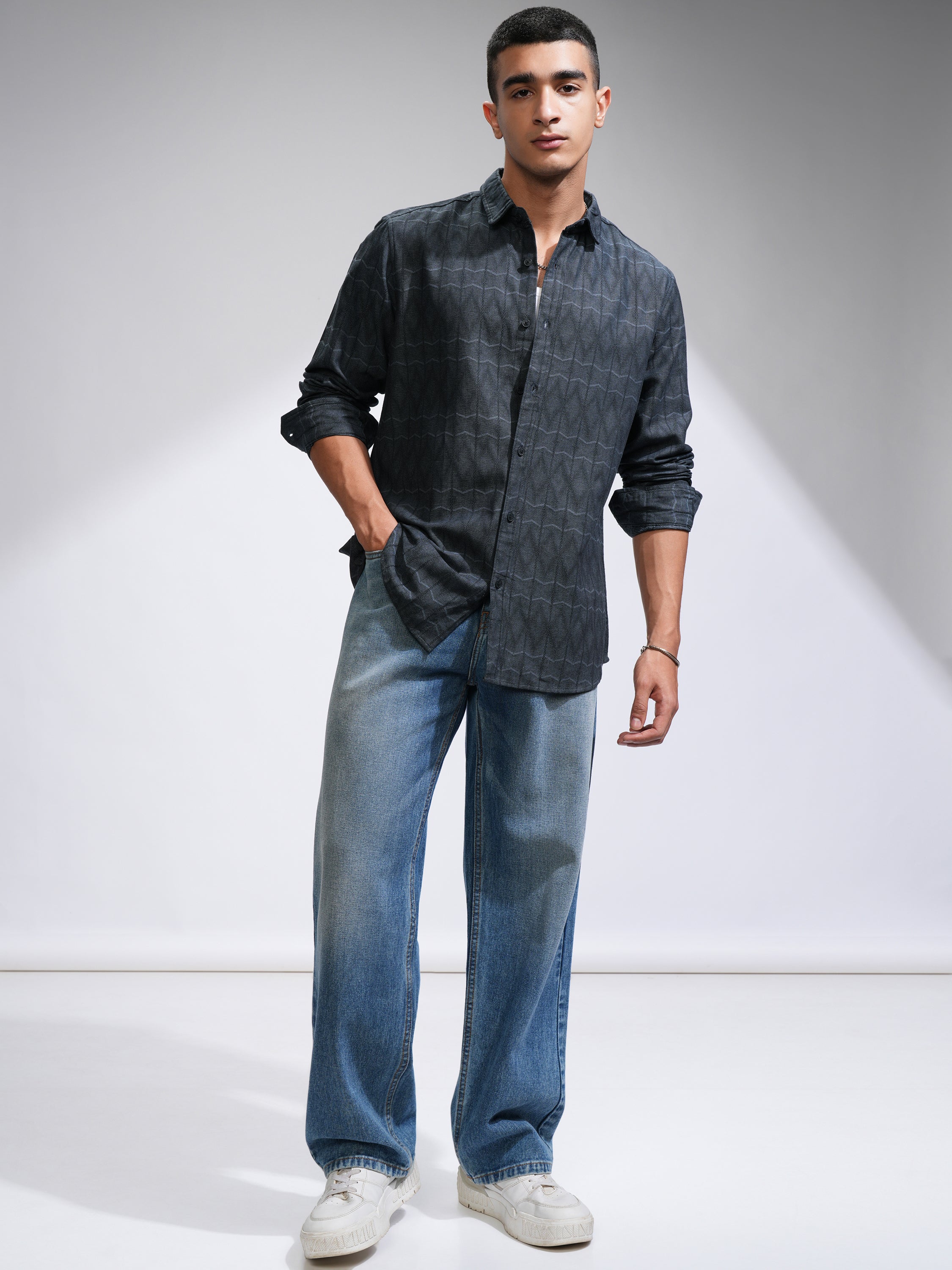 Highlander Men Navy Blue Printed Slim Fit Casual Shirt - Navy Blue - Image 2
