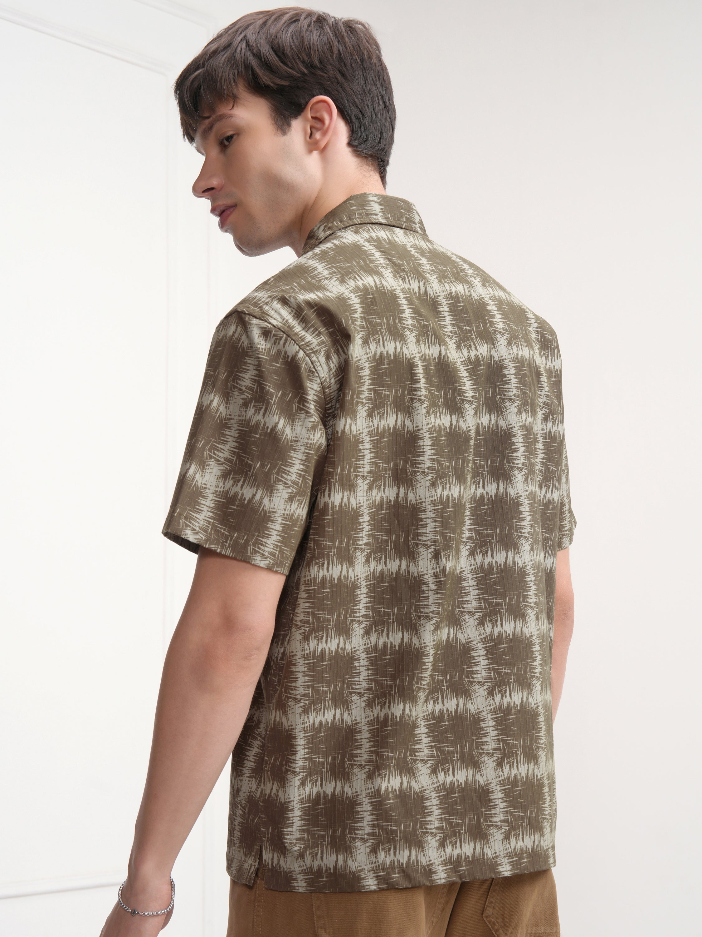 Highlander Men Olive Printed Relaxed Fit Casual Shirt - Olive - Image 3