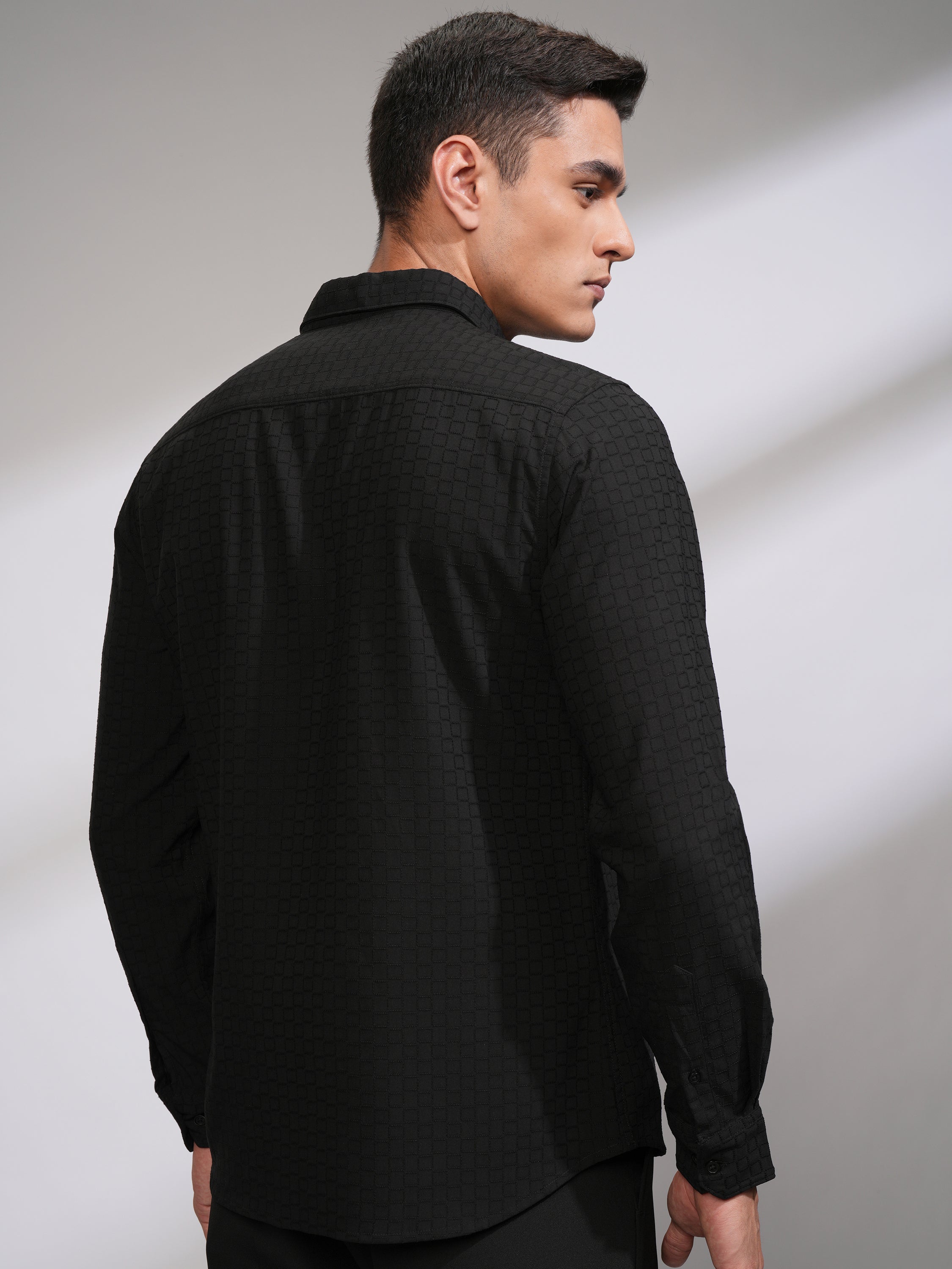 Highlander Men Black Textured Slim Fit Casual Shirt - Black - Image 3